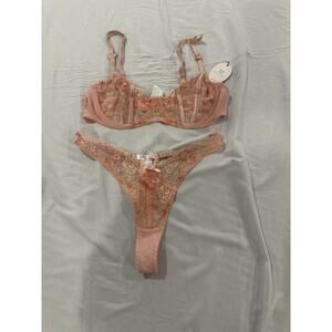 2 Piece Lace Lingerie Set In Peach Size Medium